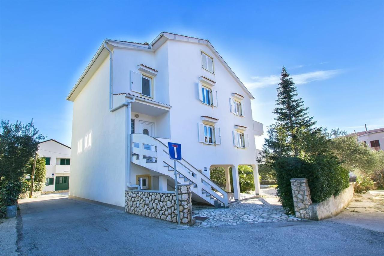 Apartments Loina Novalja Dış mekan fotoğraf