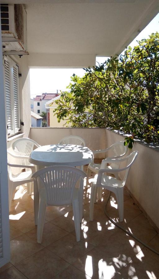 Apartments Loina Novalja Dış mekan fotoğraf