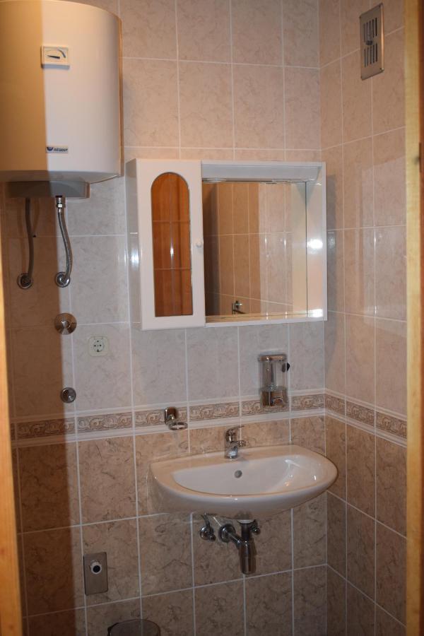 Apartments Loina Novalja Dış mekan fotoğraf